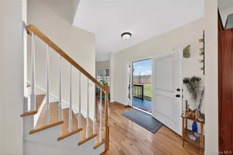98 Bender Rd, Minisink, NY 10998