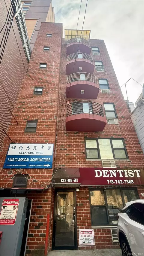 13308 41st Ave #4, Flushing, NY 11355
