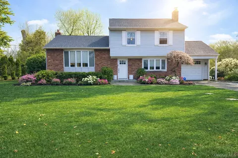 218 Ocean Ave, Northport, NY 11768