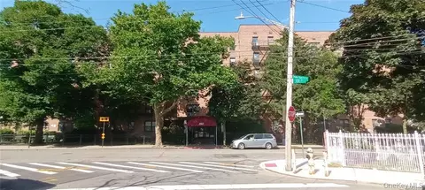 131-11 Kew Gdns #6N, New York, NY 11418