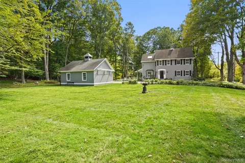 193 Old Church Ln, Pound Ridge, NY 10576