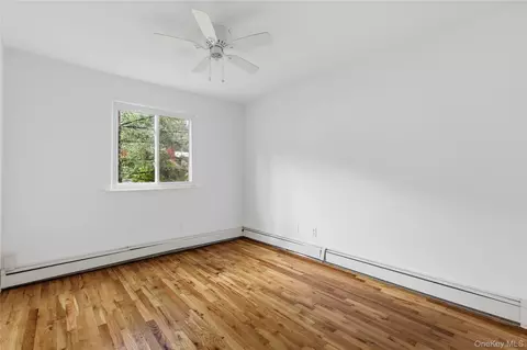 Bedroom - 2 Woods End Cir #E, Peekskill, NY 10566 photo 1 of 5