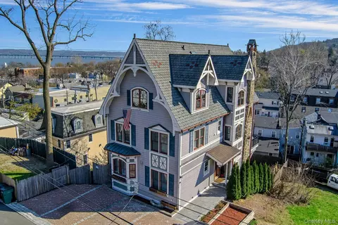 19 E Catherine St, Orangetown, NY 10960