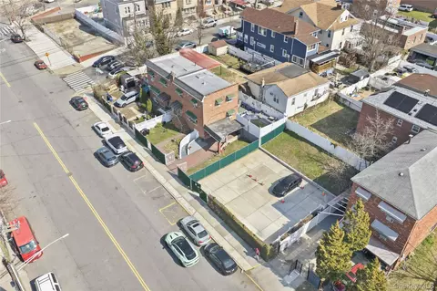 2864 Dewey Ave, New York, NY 10465 photo 3