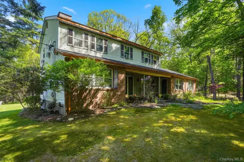 701 Zena Highwoods Rd, Woodstock, NY 12498