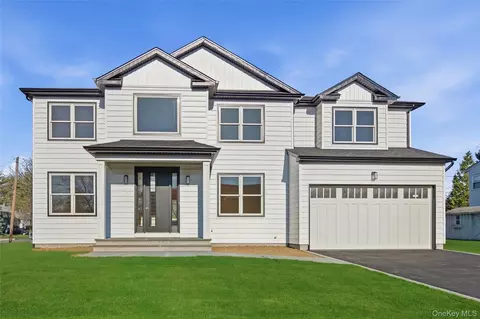 16 Otsego Pl, Jericho, NY 11753