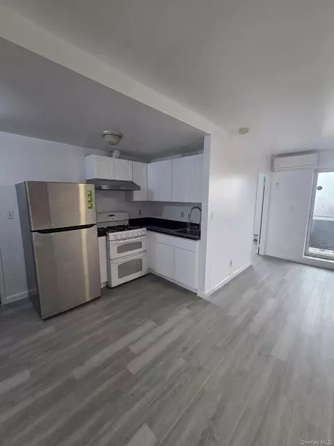 Kitchen - 140-37 Cherry Ave #8A & PARKING 1, Flushing, NY 11355 photo 1 of 1