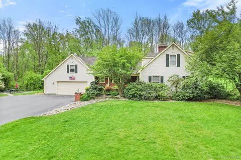 83 Onderdonk Rd, Warwick, NY 10990