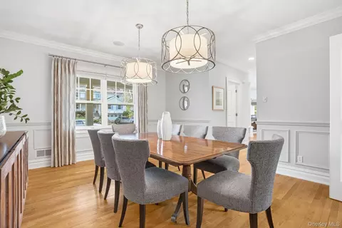 Dining - 4 Boulder Rd, Rye, NY 10580 photo 1 of 2
