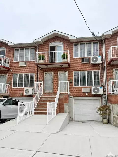 1831 121st St, New York, NY 11356