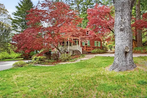 9 Sloehidden Rd, Mount Pleasant, NY 10510