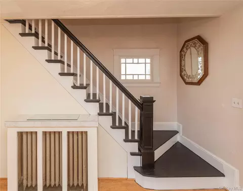 Entry Way - 200 Husted Ave, Peekskill, NY 10566 photo 1 of 2