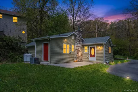 797 Forest Glen Rd, Monroe, NY 10950