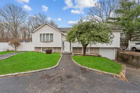 147 Horseblock Rd, Centereach, NY 11720