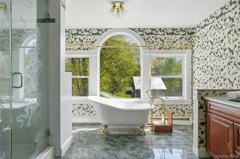 Bath - 374 Marcott Rd, Marbletown, NY 12419 photo 1 of 5