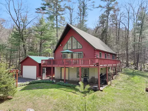 20 Reber Rd, Highland, NY 12732
