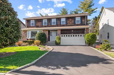2187 Loines Ave, Merrick, NY 11566