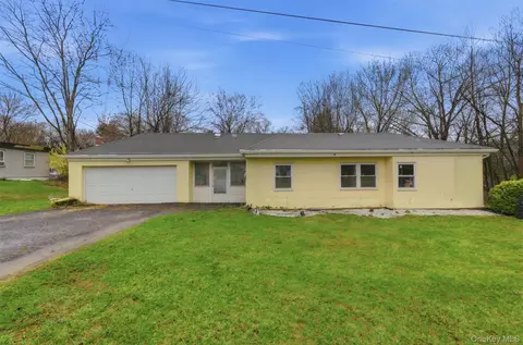 408 Balmville Ter, Newburgh, NY 12550