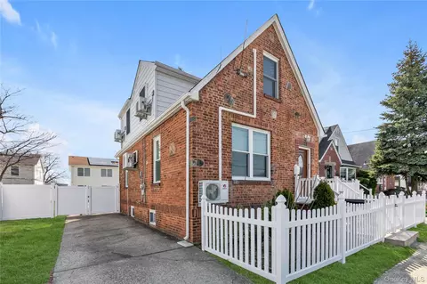 103 Clement Ave, Meacham, NY 11003