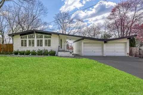 16 S Lexow Ave, Clarkstown, NY 10954