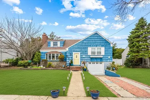1031 Highland St, Baldwin, NY 11510