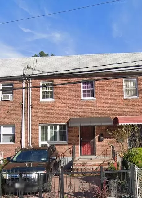 15015 Arlington Ter, Jamaica, NY 11433