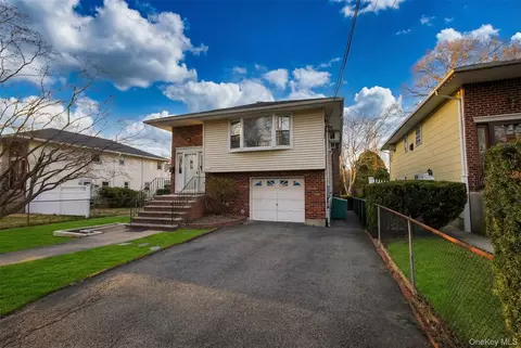 495 Brooklyn Ave, Baldwin, NY 11510