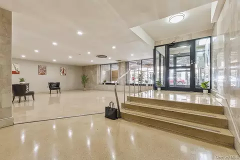 99-10 60th Ave #5D, Corona, NY 11368