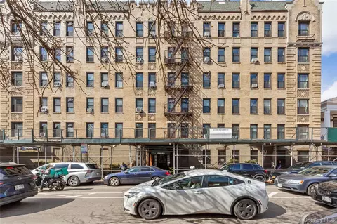 13605 Sanford Ave #4Q, New York, NY 11355
