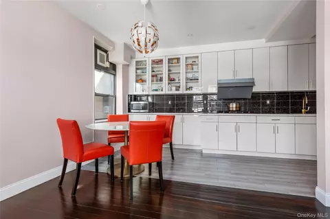 13605 Sanford Ave #4Q, New York, NY 11355