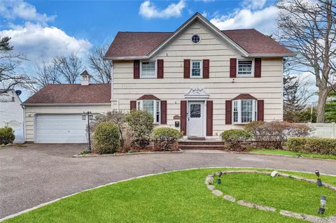 225 Hilton Ave, Hempstead, NY 11550