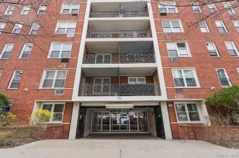 144-30 Sanford Ave #6V, Flushing, NY 11355