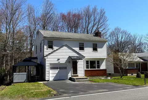 154 Old State Rd, Highlands, NY 10928
