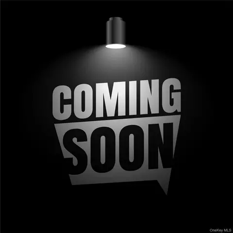 108 Hempstead Ave, Lynbrook, NY 11563