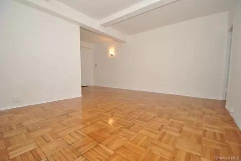 1501 Metropolitan Ave #11G, Bronx, NY 10462