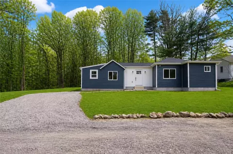 13 Brook Trl W, Mamakating, NY 12790