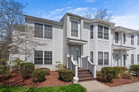 355 Old Tarrytown Rd #206, White Plains, NY 10603