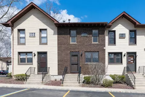126 N Route 303 #2, Clarkstown, NY 10920