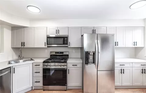 126 N Route 303 #2, Clarkstown, NY 10920