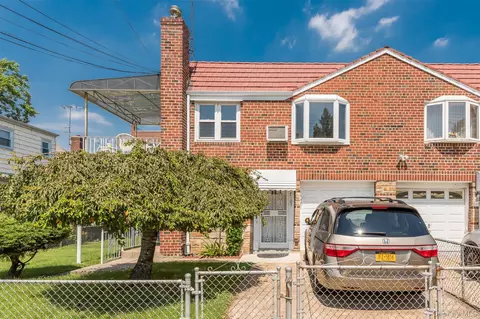 7107 Ditmars Blvd, New York, NY 11370