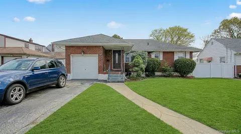 238 Lawson St, Hempstead, NY 11550