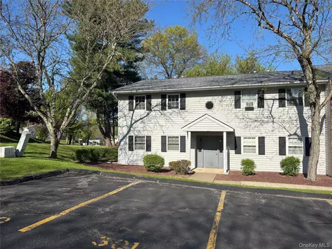 4 Locust Ct #F, Fishkill, NY 12524