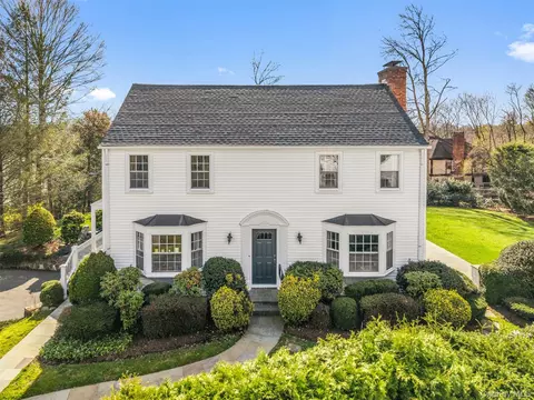 1 Rectory Ln S, Scarsdale, NY 10583