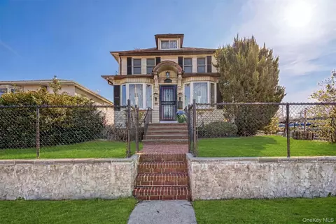 50 New Hyde Park Rd, New Hyde Park, NY 11040