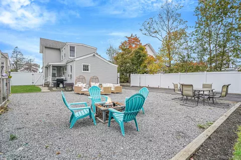 Exterior - 45 Maple Ave, Patchogue, NY 11772 photo 7 of 7