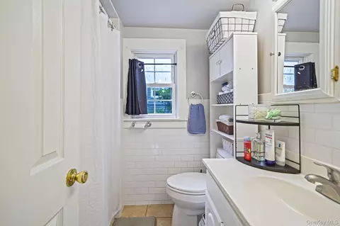 Bath - 45 Maple Ave, Patchogue, NY 11772 photo 1 of 2