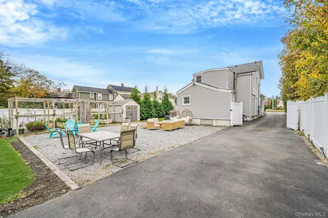 Exterior - 45 Maple Ave, Patchogue, NY 11772 photo 6 of 7
