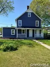 50 Pulaski Rd, Kings Park, NY 11754