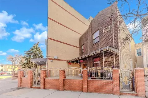 1557 Glover St, New York, NY 10462