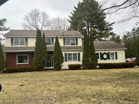 163 Aviation Rd, Queensbury, NY 12804